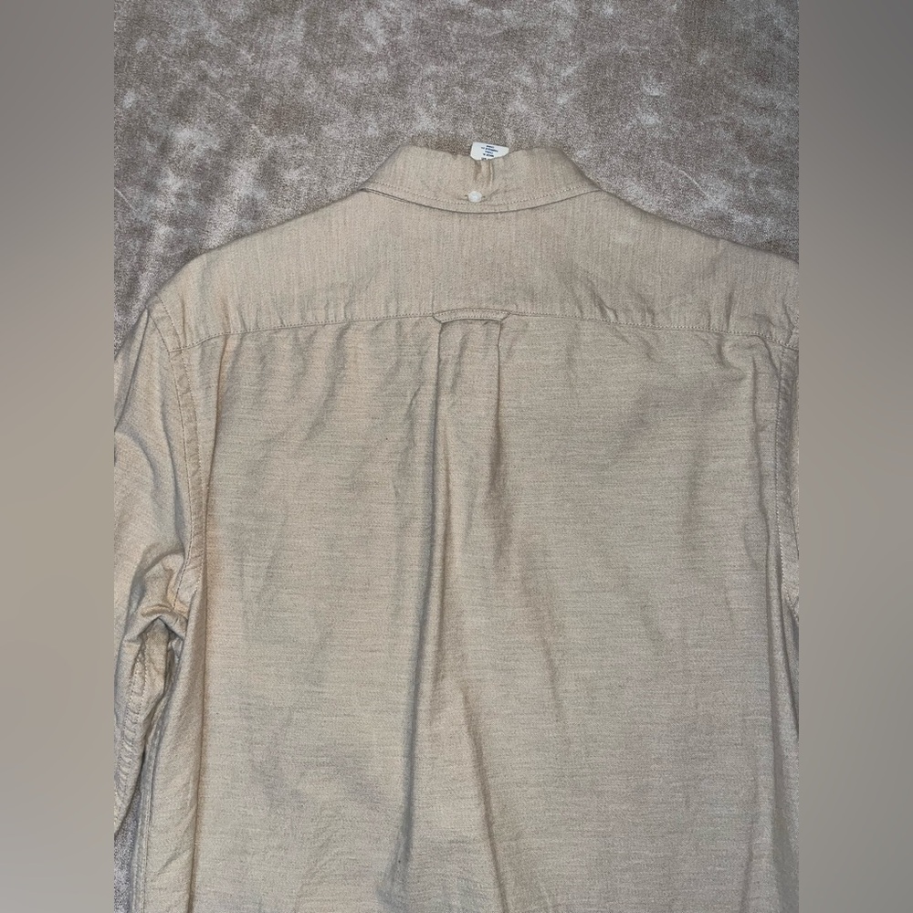 H&M Men’s Tan Casual Button Down Shirt. Small - Picture 8 of 11